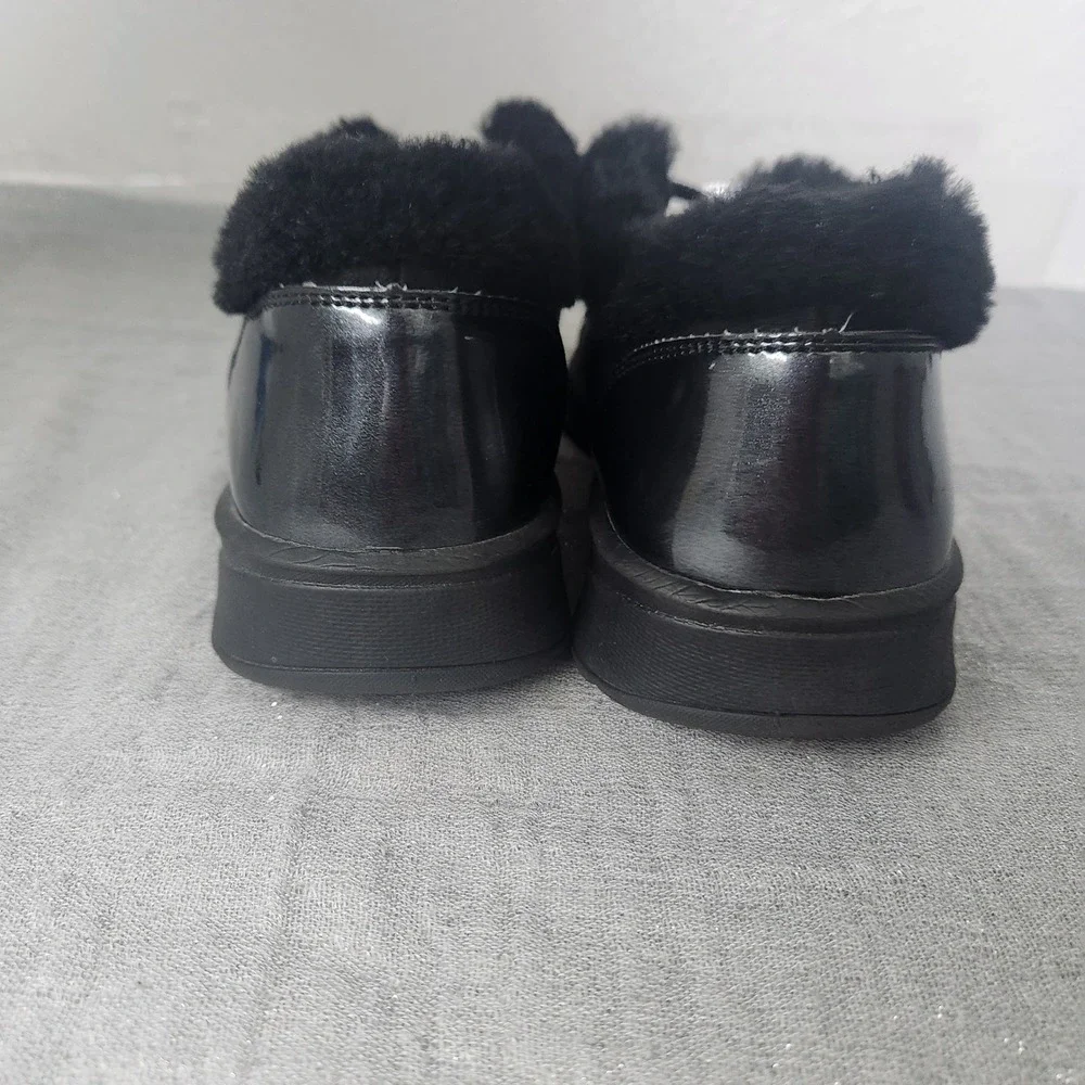 Bzees Golden Womens Black Faux Fur Trim Slip On Comfort Ankle Booties Size 8.5M